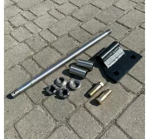 Вісь МТЗ навіски нижня в зборі з кронштейном підсилення осі нижньої та болтами 70-4605026 Вісь МТЗ навіски нижня в зборі з кронштейном підсилення осі нижньої та болтами 70-4605026