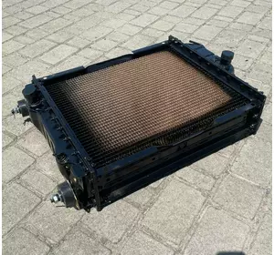 Радіатор МТЗ латунний 5-ти рядний з металевими бачками (168 сот) 70У-1301010 Радіатор МТЗ латунний 5-ти рядний з металевими бачками (168 сот) 70У-1301010