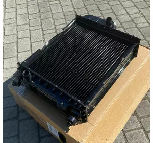 Радіатор МТЗ 70У-1301010 (4-ти ряд) (ЛАТУННИЙ з ЛАТУННИМИ бачками) Радіатор МТЗ 70У-1301010 (4-ти ряд) (ЛАТУННИЙ з ЛАТУННИМИ бачками)