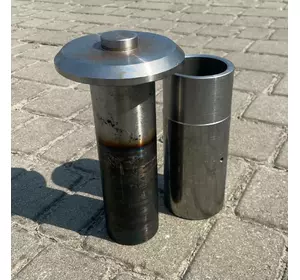 Комплект Т-40 ПВМ втулка + шкворень переднього моста (Т40А-2305022 + Т40А-2301010) Комплект Т-40 ПВМ втулка + шкворень переднього моста (Т40А-2305022 + Т40А-2301010)