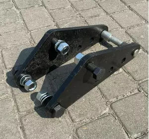 Довантажувач МТЗ механічний, 4 отвори 16мм. Довантажувач МТЗ механічний, 4 отвори 16мм.