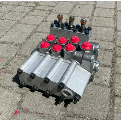 Гідророзподільник МТЗ Т-40 ЮМЗ Р80-3/1-222