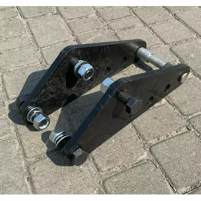 Довантажувач МТЗ механічний, 4 отвори 16мм.